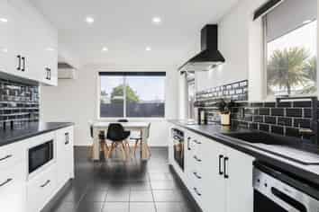 28 Shetland Street, Woolston