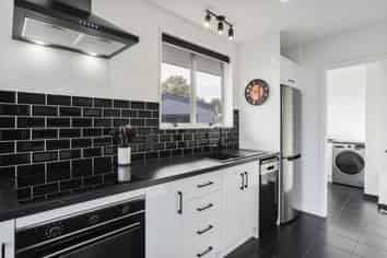 28 Shetland Street, Woolston