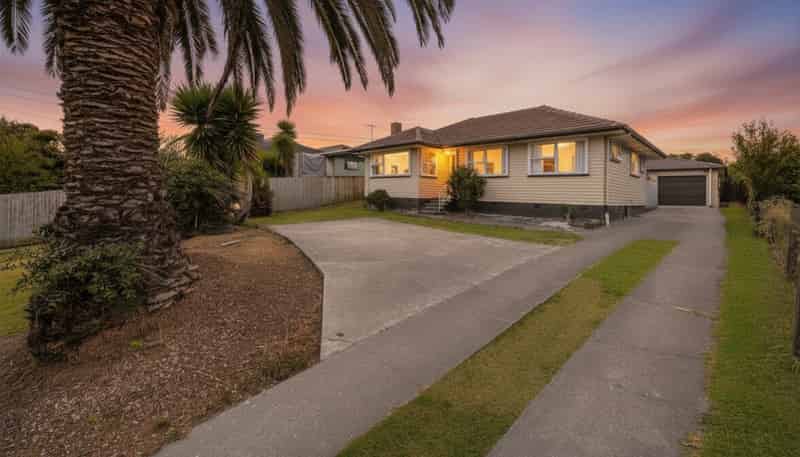 12 Clutha Crescent, Clover Park
