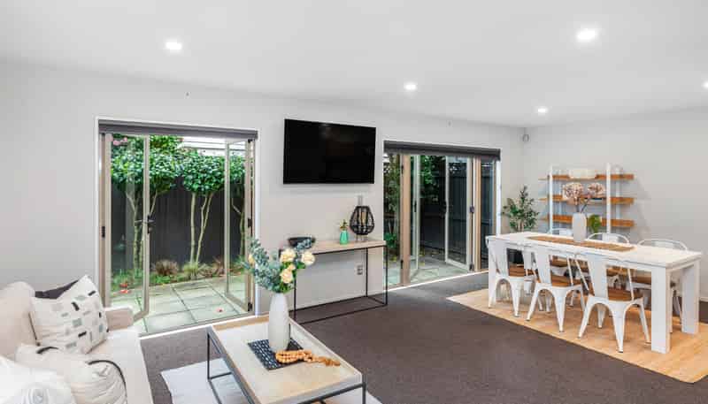 11c Stoneyhurst Street, Saint Albans