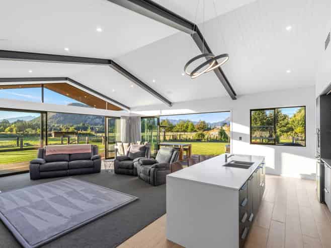 87 Black Peak Road, Wanaka