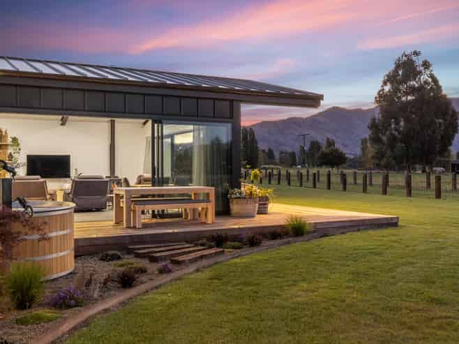 87 Black Peak Road, Wanaka