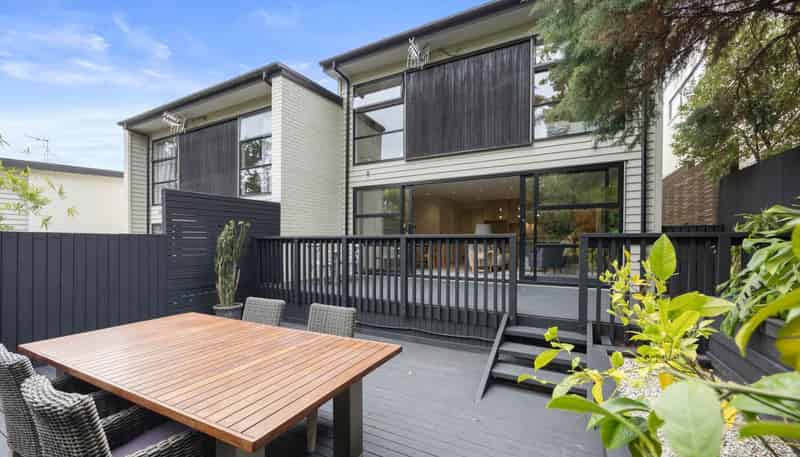 2/36 Mainston Road, Remuera