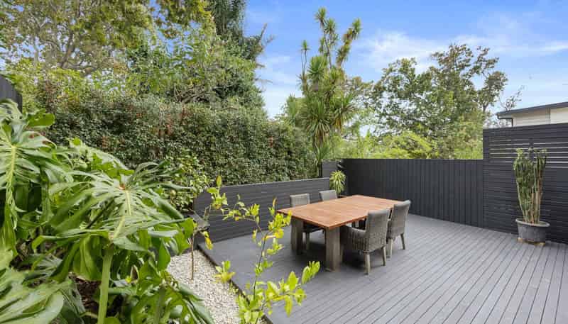 2/36 Mainston Road, Remuera