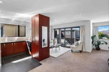 25A Huxley Street, Sydenham