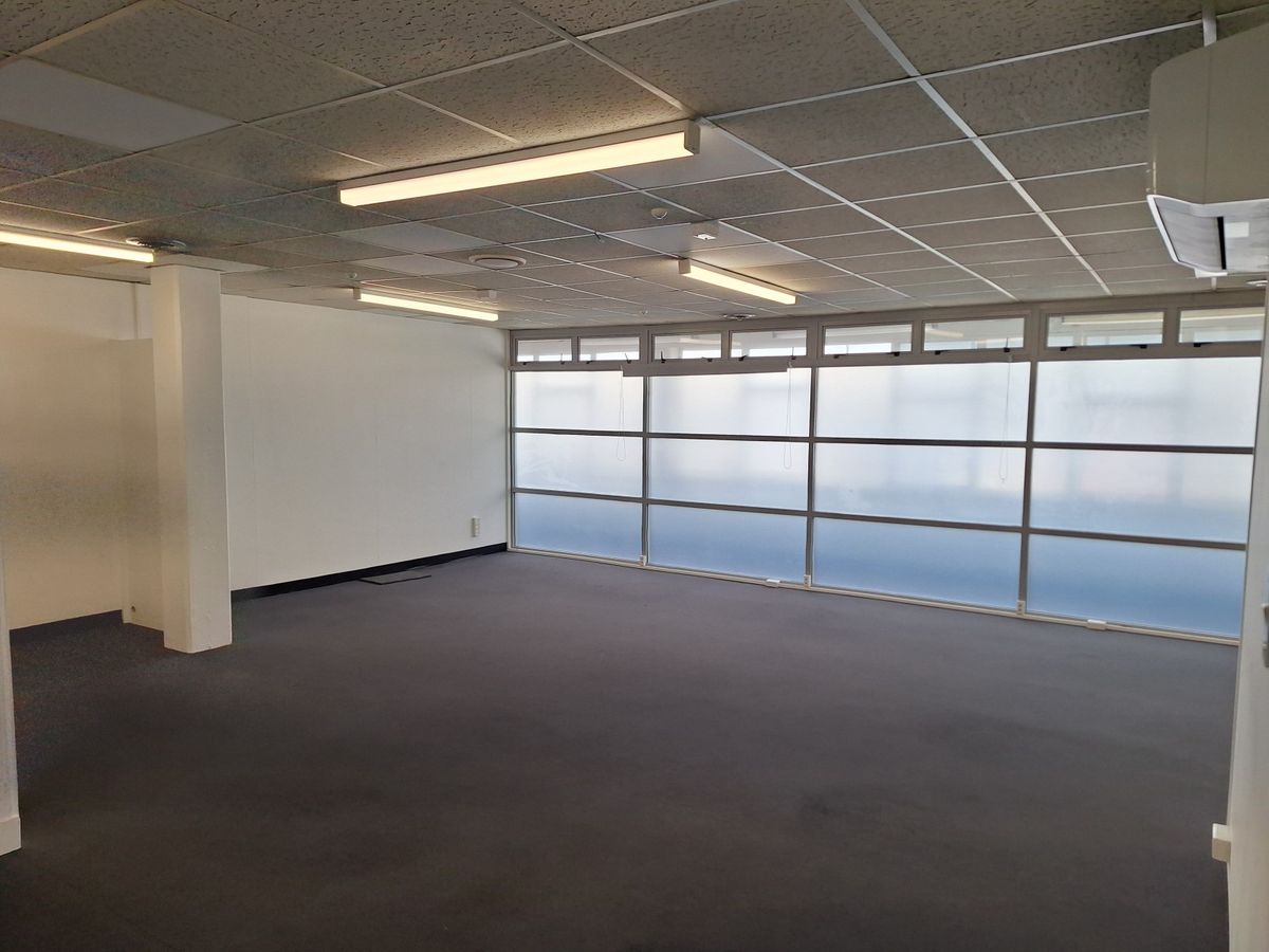 Offices for lease in New Plymouth with carparks - Vista 6