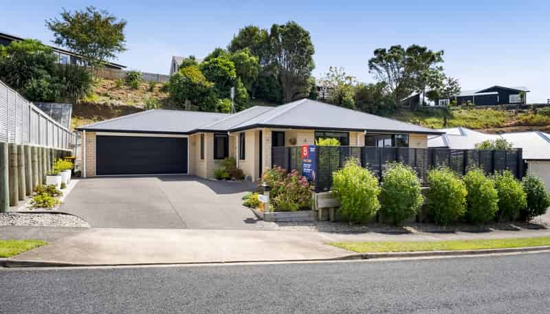 3 Frederick Place, Whalers Gate