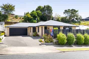 3 Frederick Place, Whalers Gate