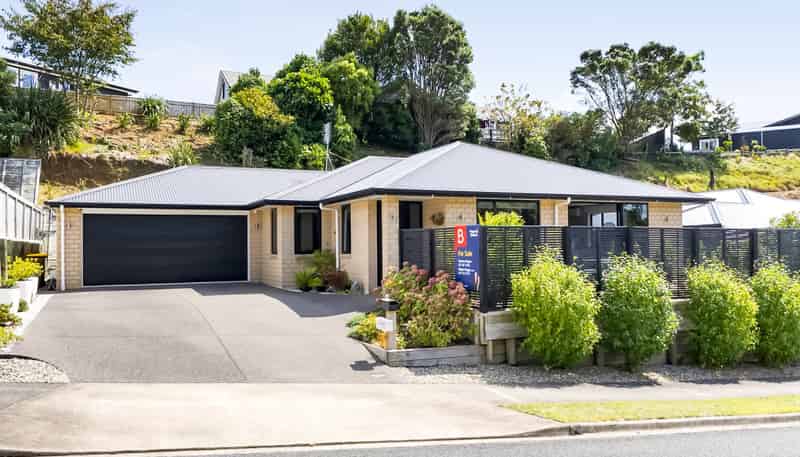 3 Frederick Place, Whalers Gate