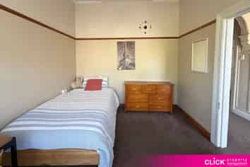 17  Haig Street, Mornington