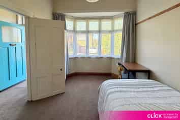 17  Haig Street, Mornington