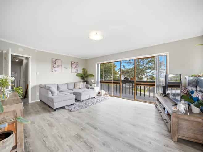 5 Jacaranda Avenue, Beach Haven