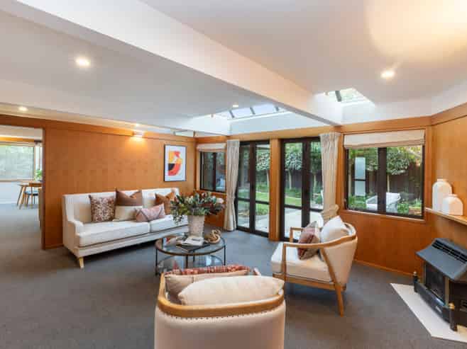 16 Kent Lodge Avenue, Avonhead