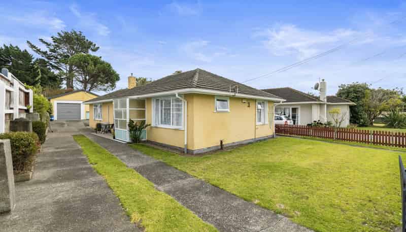 31 Manuka Street, Castlecliff