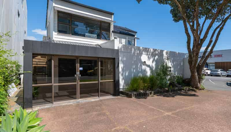 8 Cammish Lane, Orewa