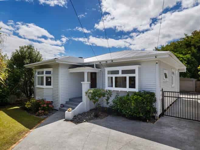 64 Linwood Avenue, Mount Albert