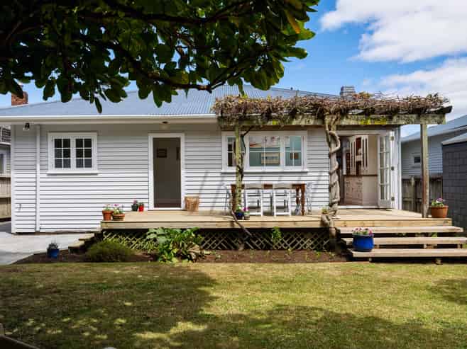 64 Linwood Avenue, Mount Albert