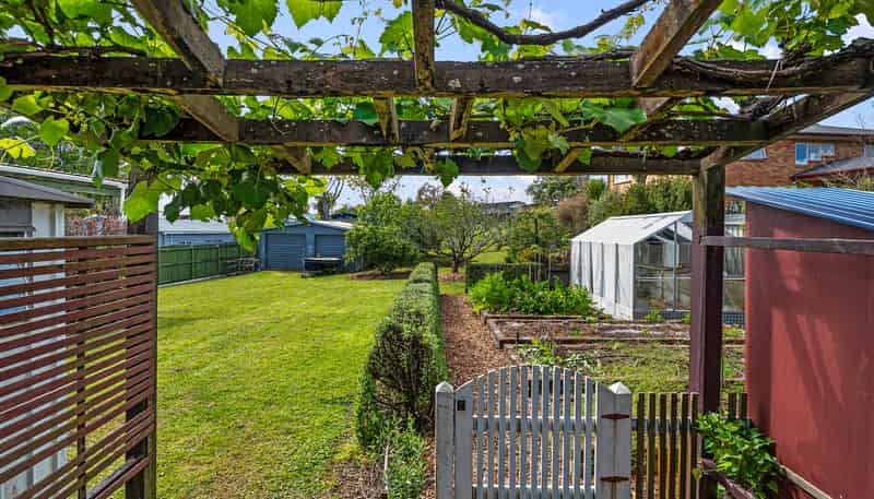 25 Felgrove Street, Glendene