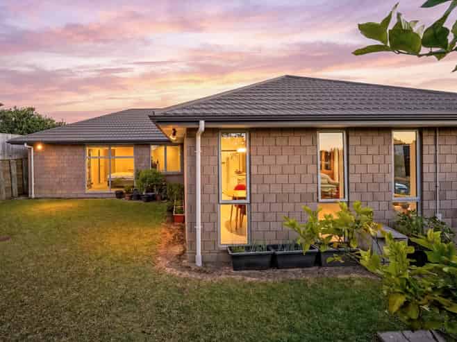 79 Tiriwa Drive, Massey