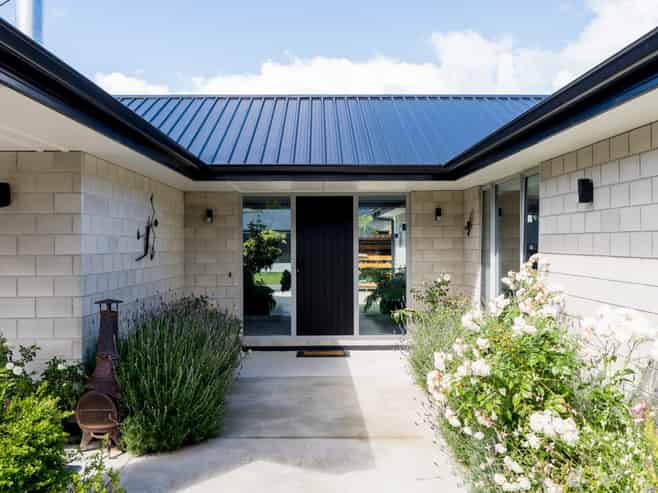 13 Franks Place, Outram