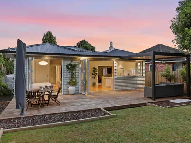 67 Owairaka Avenue, Mount Albert