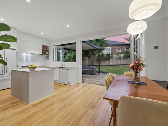 67 Owairaka Avenue, Mount Albert