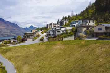 2 Annes Way, Queenstown