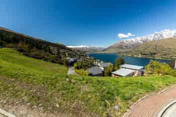 2 Annes Way, Queenstown