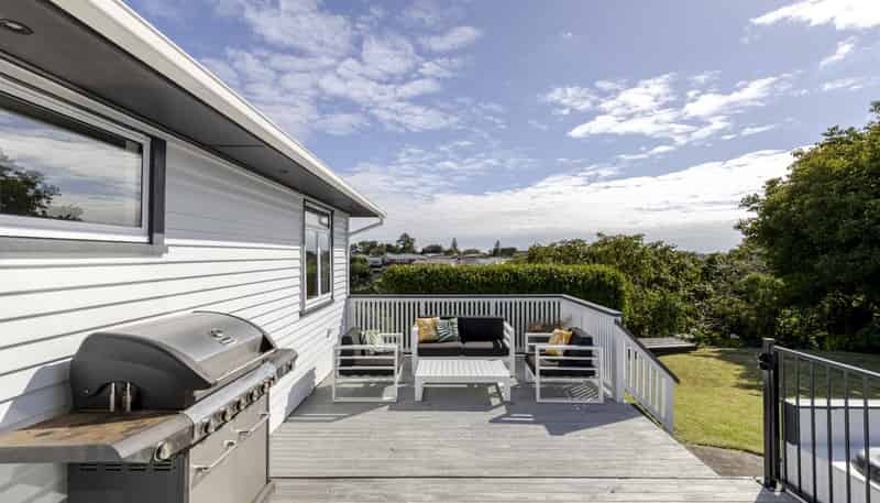 10 Holford Street, Westown