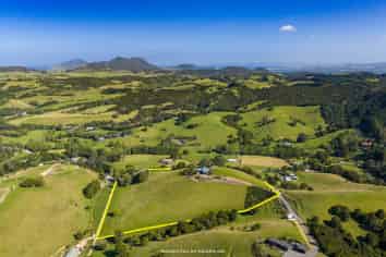 64 Ross Road, Parua Bay