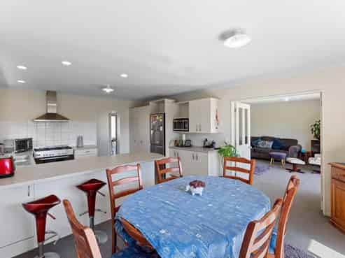 11B Ludlam Way, Otaki