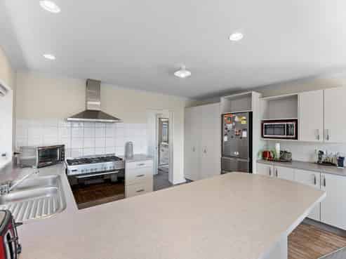 11B Ludlam Way, Otaki