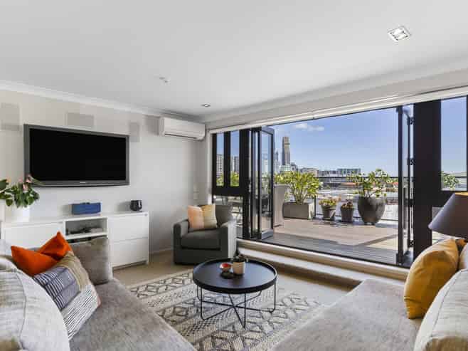 4A/10 Augustus Terrace, Parnell