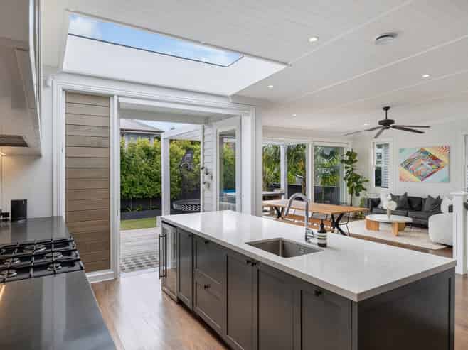 10 Asquith Avenue, Mount Albert