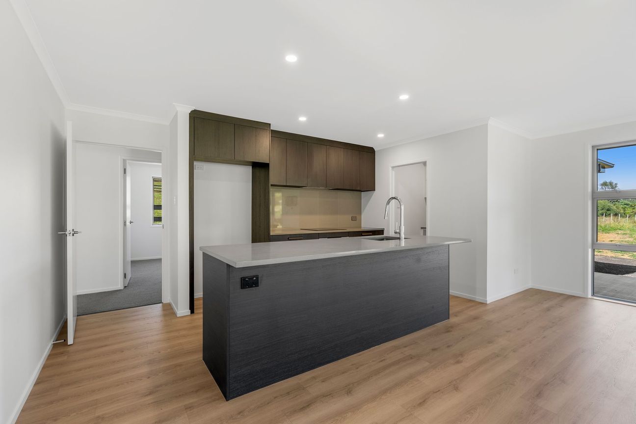Stunning New Home On 3707 m² - Widok 3