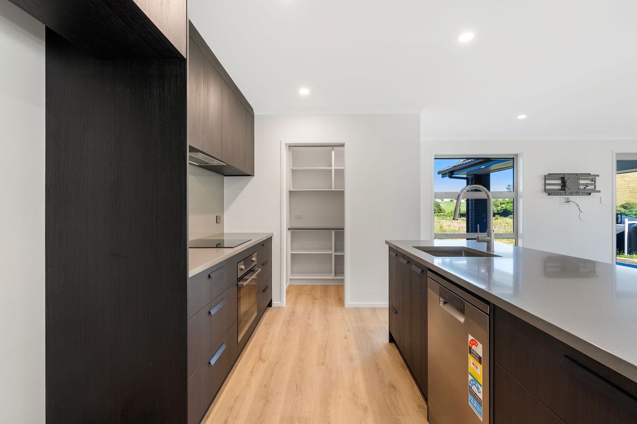 Stunning New Home On 3707 m² - Widok 6