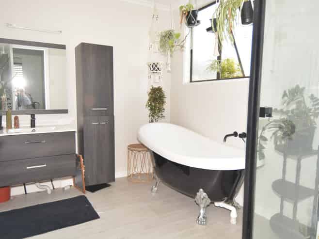 249 Princes Street, Strathern