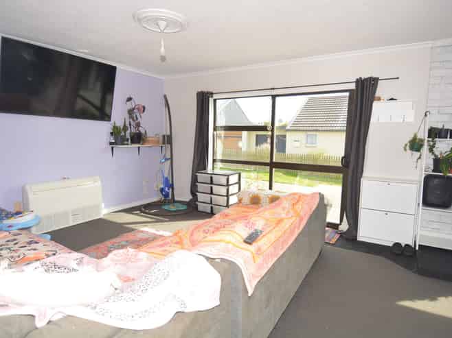 249 Princes Street, Strathern