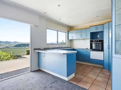 52 George Point Road, Onerahi