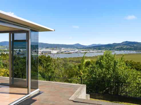 52 George Point Road, Onerahi