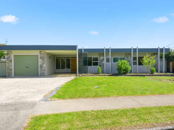 52 George Point Road, Onerahi