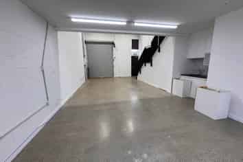 102sqm Westgate Industrial Unit, 3 Parks