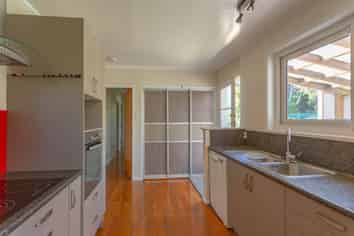 6 Glynnbrooke Street, Te Atatu South