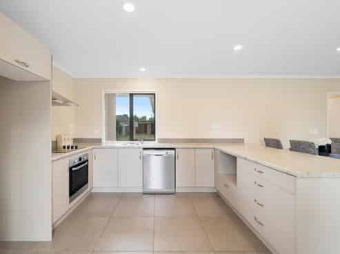 7 Puriri Crescent, Hillcrest