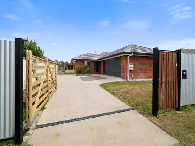 7 Puriri Crescent, Hillcrest