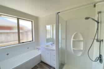 201 Old Farm Road, Hamilton East