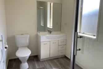 201 Old Farm Road, Hamilton East