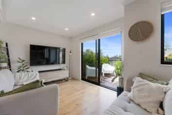 9C Glamorgan Drive, Torbay