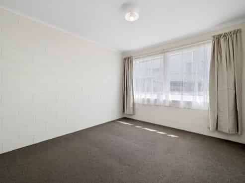 57C James Street, Glenholme