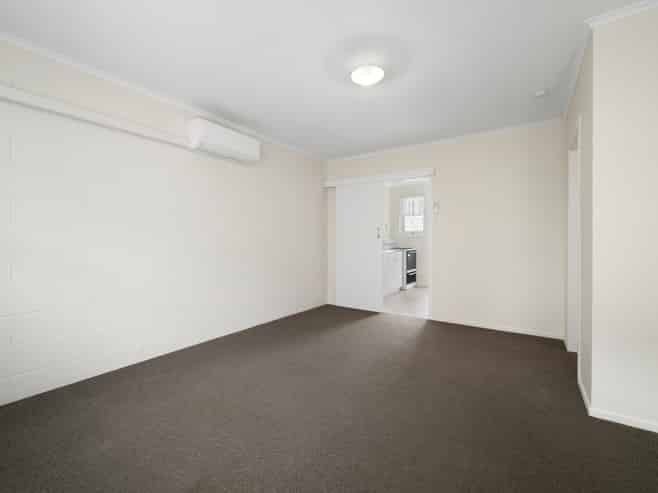 57C James Street, Glenholme